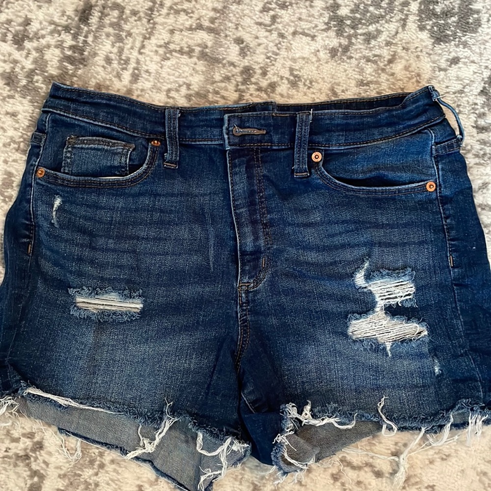 Universal thread cutoff jean shorts size 10